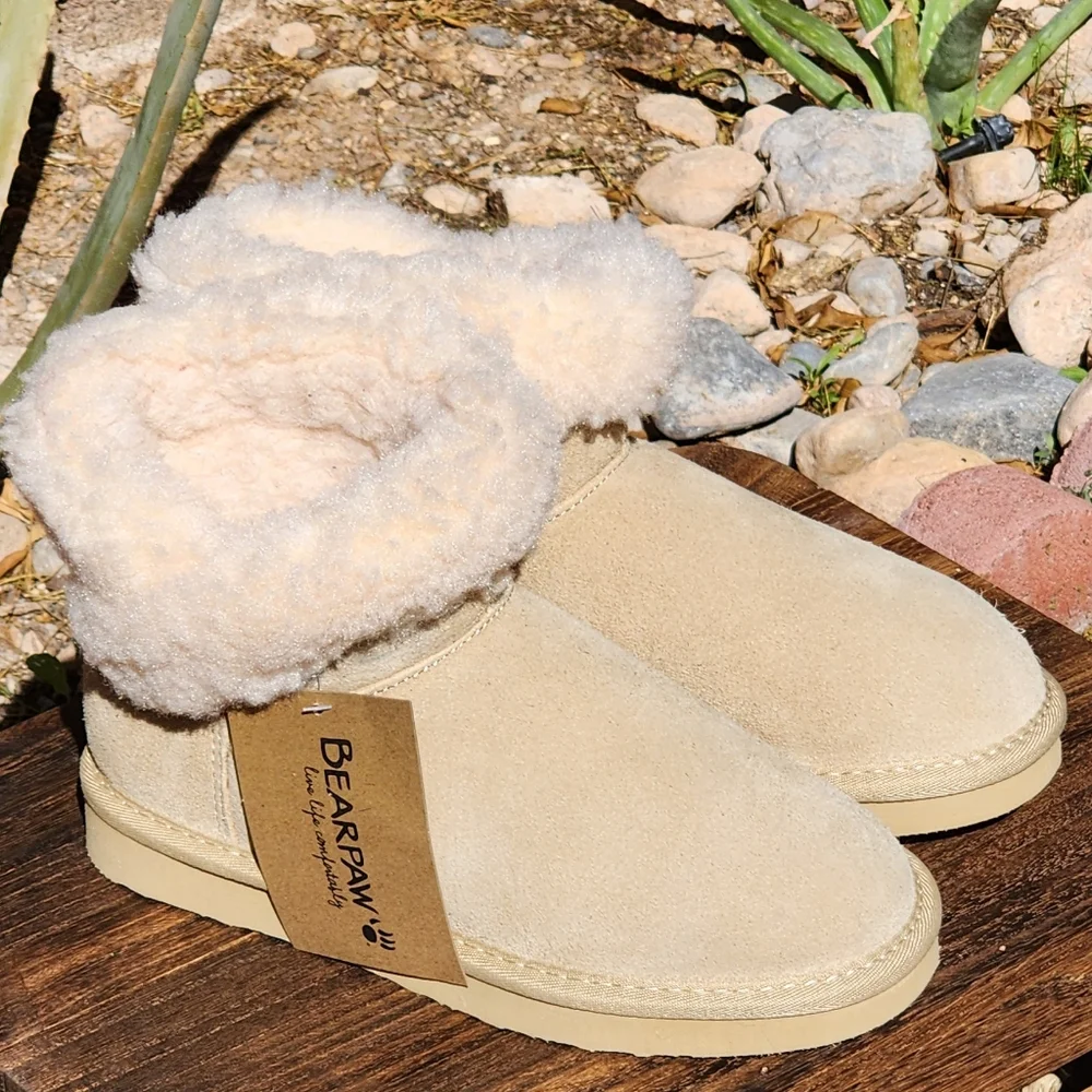 Bearpaw Women's Tan Franie Faux Shearling Lined Bootie Size 6